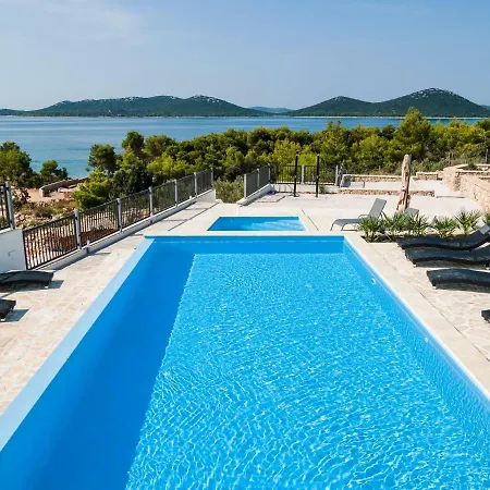 Holiday Panorama-4 * Drage